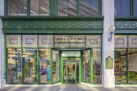 gucci 18 resort|gucci boutique locations.